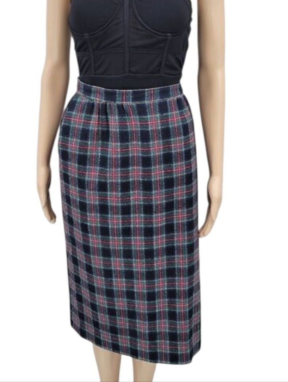 Pendelton Vintage 70s Black Stewart Tartan Plaid Wool Skirt Red Green Black
